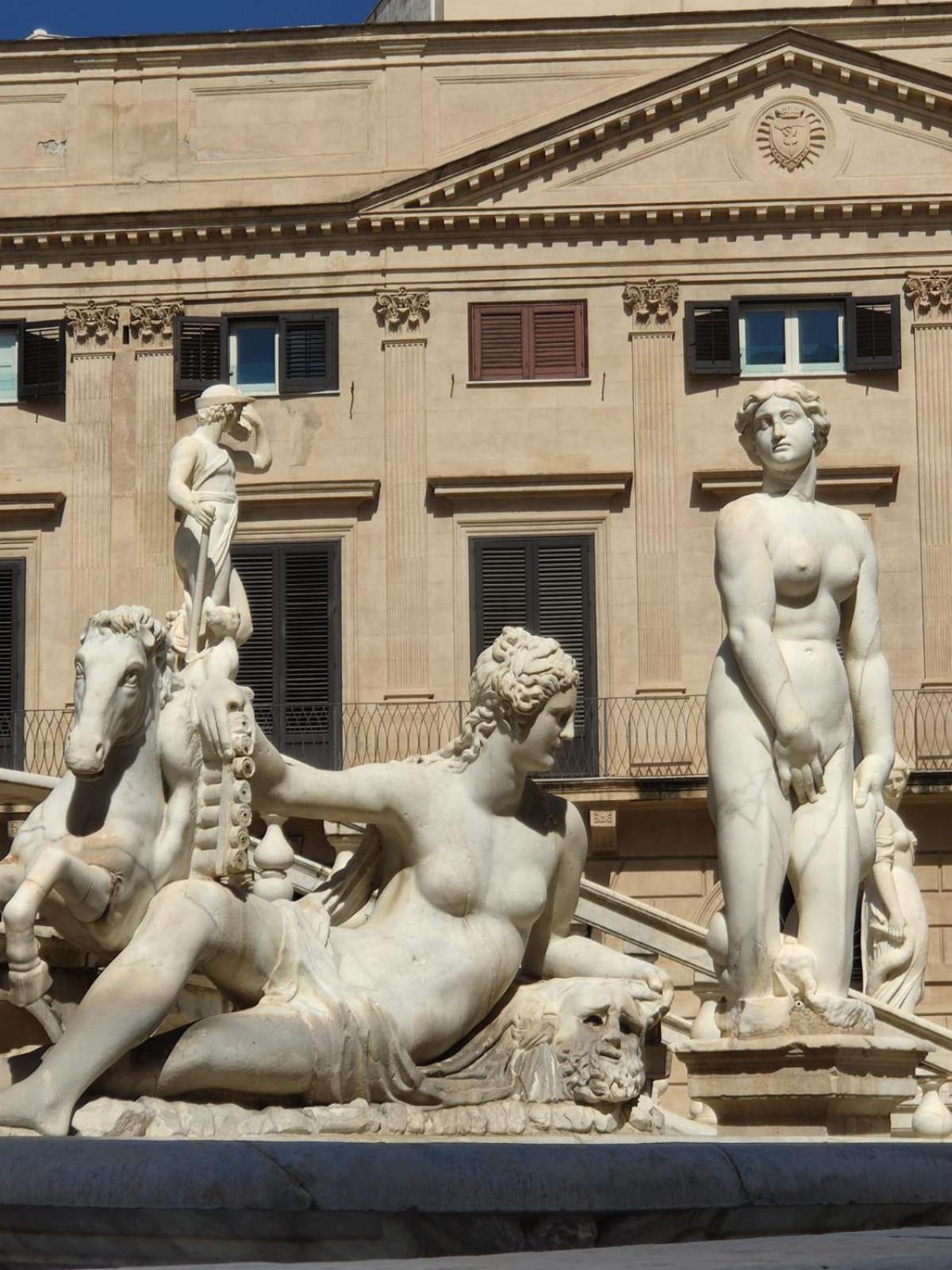 Piccola Suite E Dimora Del Teatro Massimo Palermo Bagian luar foto